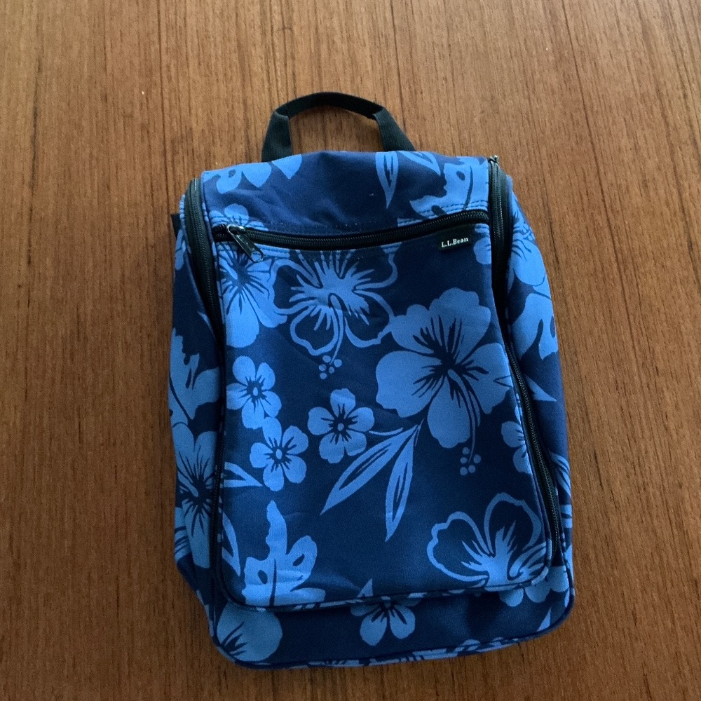 L.L. BEAN  Hanging Personal Organizer/ Travel / Toiletry Bag